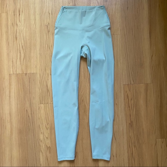 SOLD! Everyday Leggings - XS - Same as Paragon - Picture 2 of 3